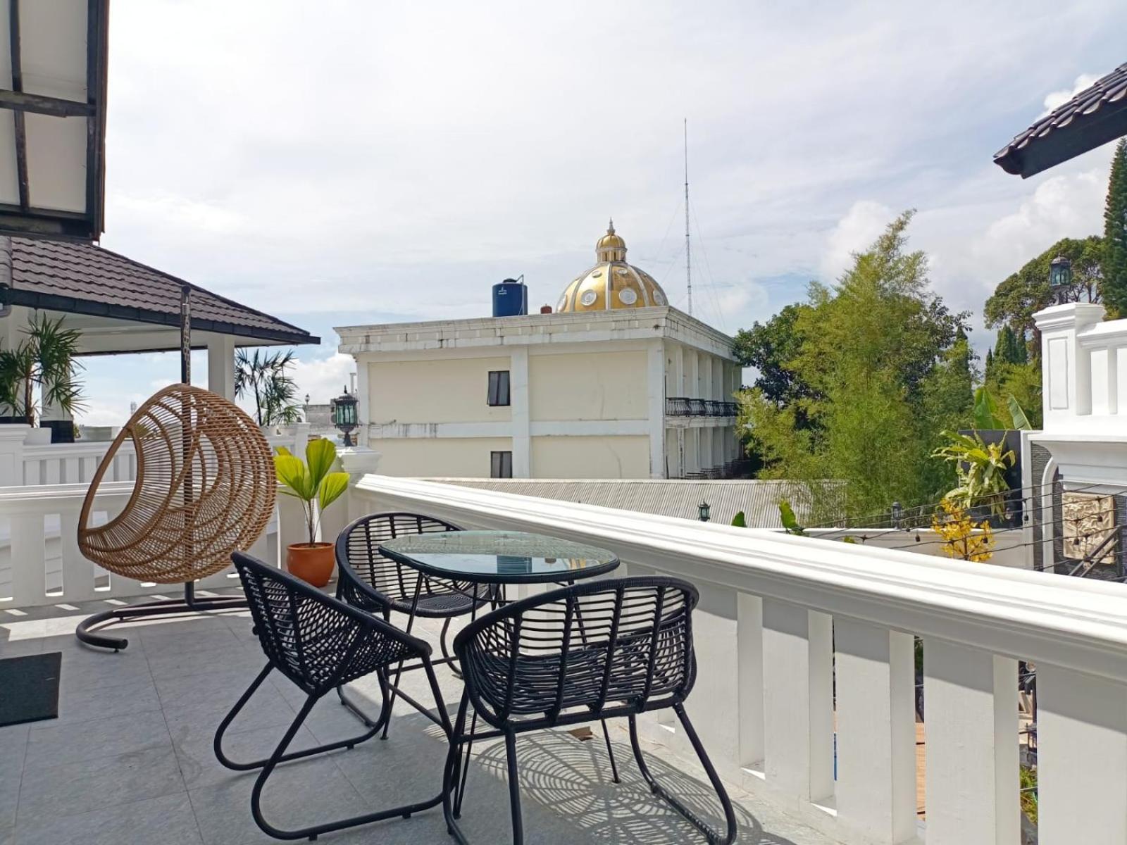 Villa Kota Bunga Malini 10 Cikundul Экстерьер фото