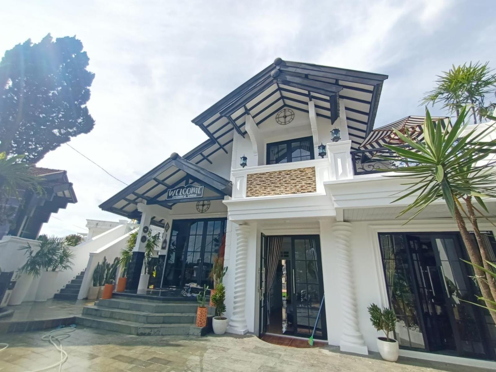 Villa Kota Bunga Malini 10 Cikundul Экстерьер фото